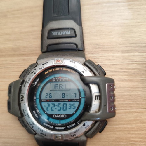 Casio Pro Trek PRT-400 vintage digital outdoor sports watch used
