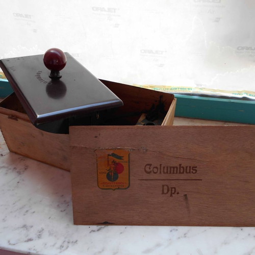 Box with tools for lithographic reproduction used, Columbus