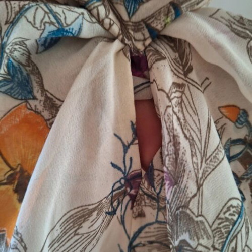H&M summer dress tied at the neck like new, multicolor, size M
