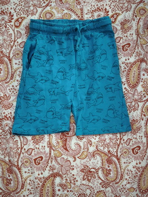 Bermuda shorts for boys like new, size 116 cm, blue