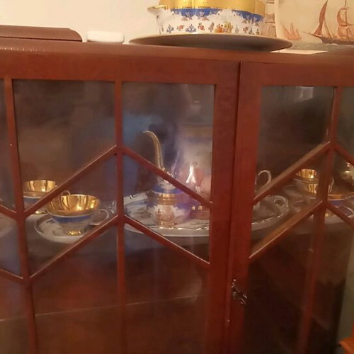 Wooden English Etazera with Fantastic Showcase like new