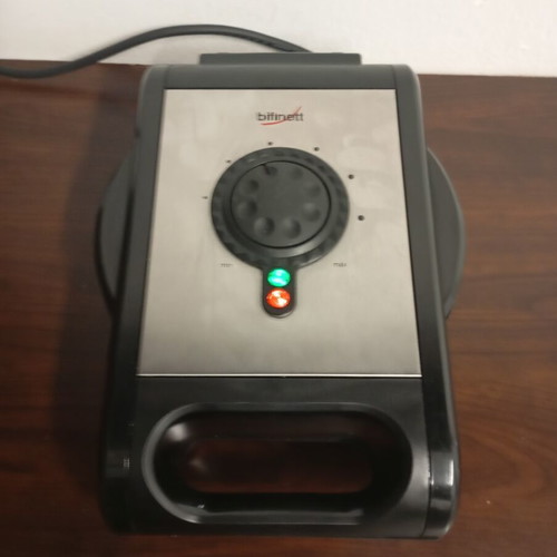 Bifinet waffle maker used, good working condition
