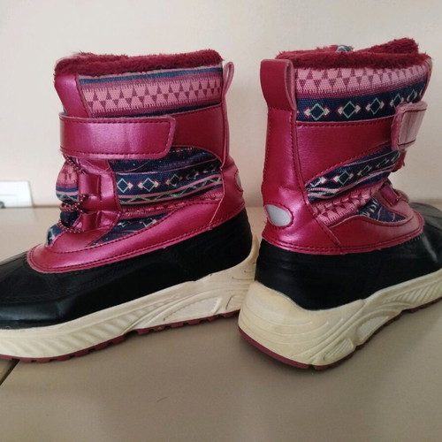 Girls' snow boot size 32 like new pink