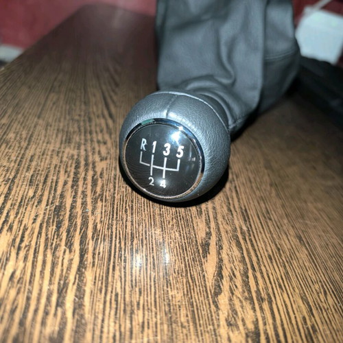 Gear shift knob 5-speed car new with boot