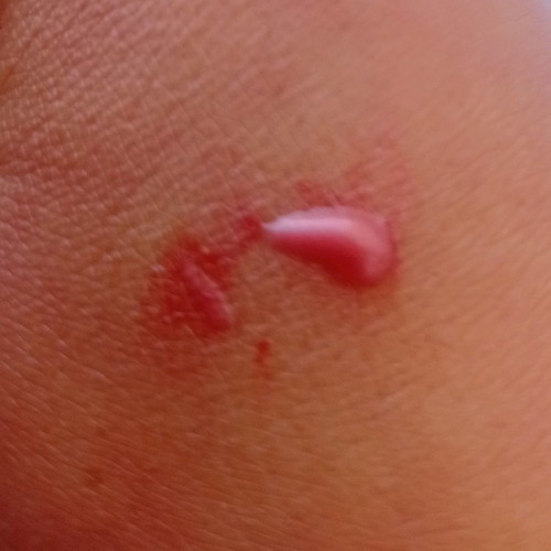 Sheer Nourishment Colour Splash liquid blush used, peach splash Avon