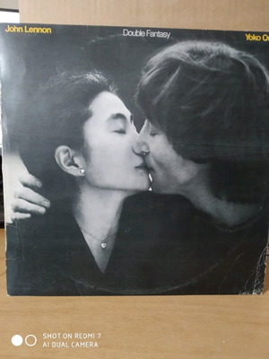 John Lennon Double Fantasy δίσκος μεταχειρισμένος, ταλαιπωρημένο εξώφυλλο