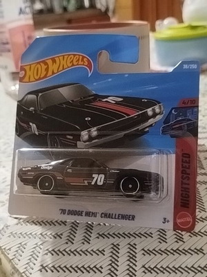 Hot Wheels '70 Dodge Hemi Challenger brand new, Nightspeed series