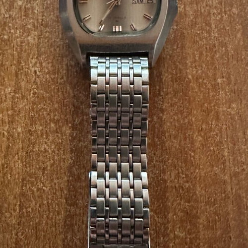 Seiko 5 automatic watch used, silver, 1981