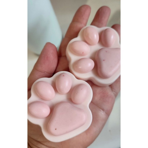 Glycerin Soap Paw Shape with Donkey Milk and Strawberry Scent