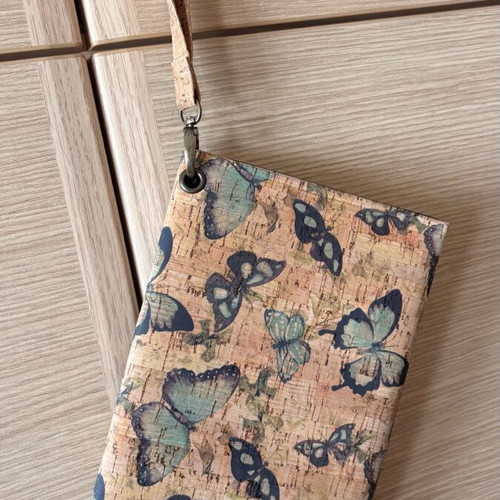 Que sera wrist bag new cork with green butterfly details