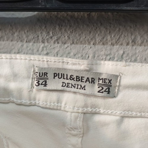 Pull & Bear women's white denim shorts size 34