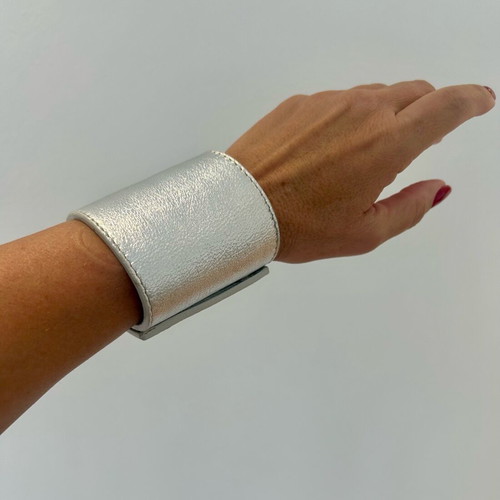 Christoforos Kotentos leather bracelet silver like new