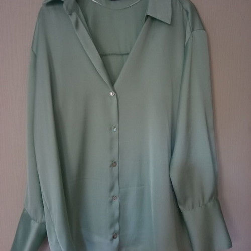 Zara Women's Shirt Mint Green Size L like new