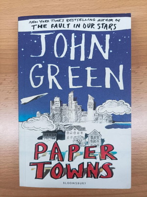Paper Towns book used, English by John Green