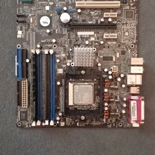 Asus A8V-E SE motherboard used with processor, functional