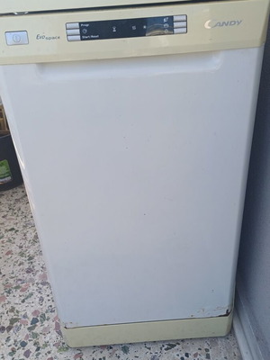 Πλυντήριο πιάτων Candy μεταχειρισμένο σε καλή κατάσταση