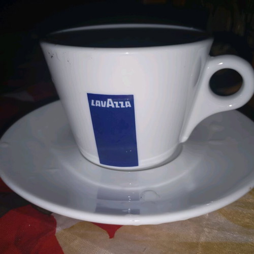 Αυθεντική κούπα εσπρέσο Lavazza σαν καινούργια με πιατάκι από ρουμανικό πορσελάνη Apulum