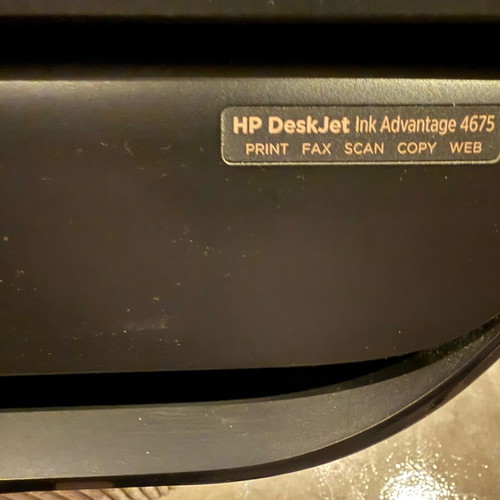 HP multifunction printer like new for home use with wireless printing
