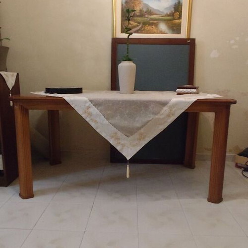 Dining table used without chairs extendable