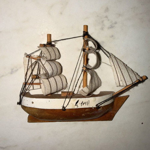 Decorative boat like new
