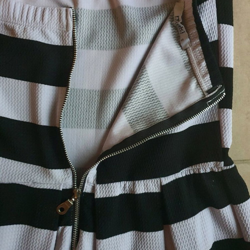 Maki Philosophy strapless dress black and white like new