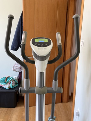 Axxon Fitness elliptical machine like new