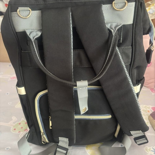 Le Queen diaper bag with changing mat and insulated bottle pockets