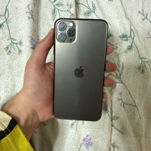 iPhone 11 Pro Max grey 64GB used