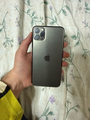 iPhone 11 Pro Max grey 64GB used