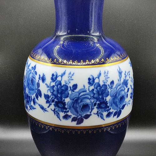 Bavaria porcelain set large vase with 2 ashtrays like new