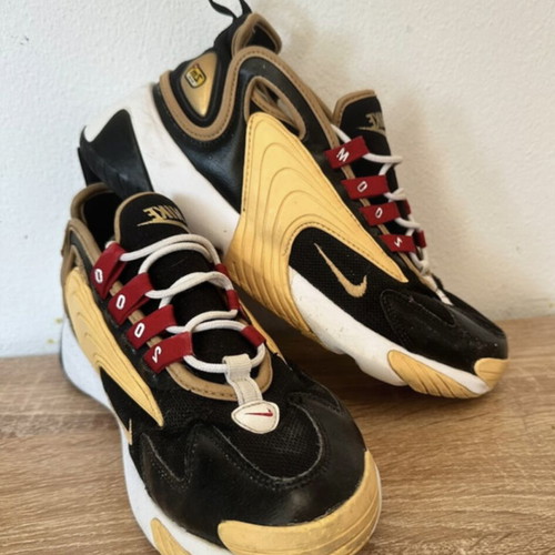 Nike Zoom women's sneakers like new, size 38, black multicolor