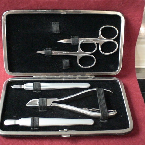 Nail care set used
