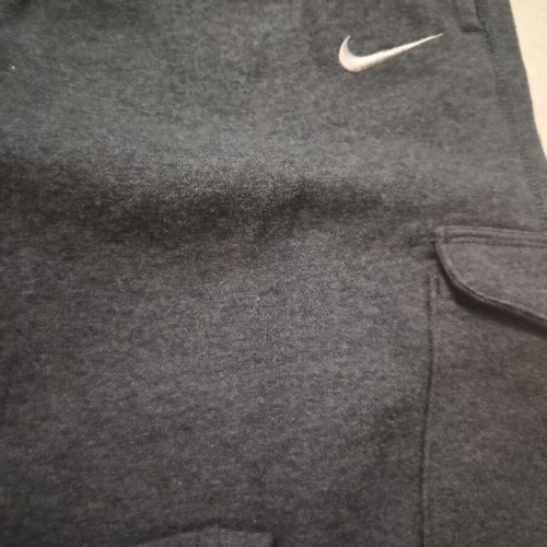 Nike Sportswear Club Fleece gray sweatpants size XL for teens 13-15 years