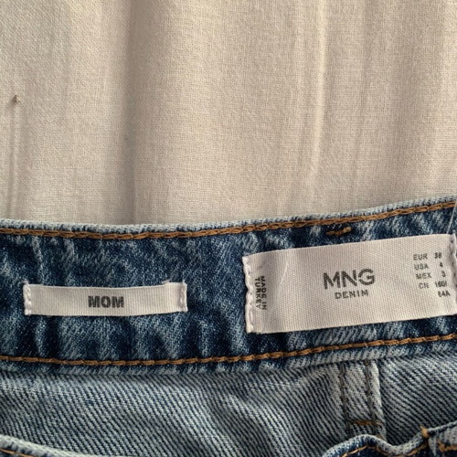 Jeans mom MNG like new