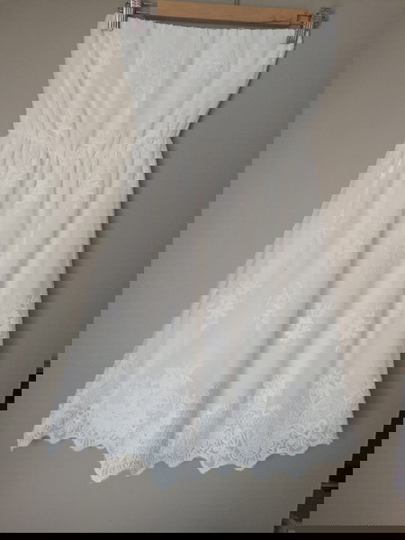 Φόρεμα μίνι στραπλες με κέντημα S/M