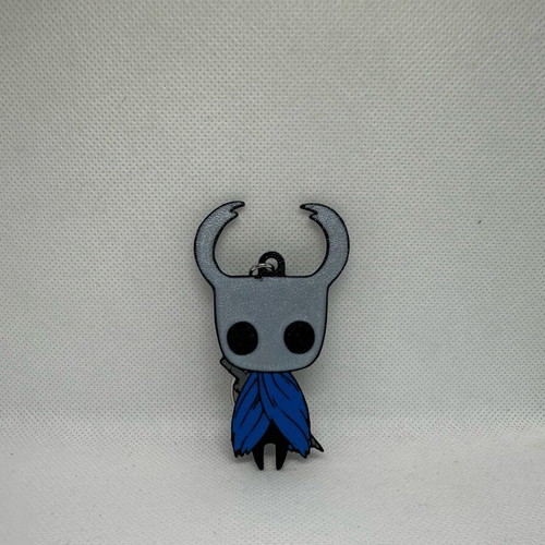 Hollow Knight keychain like new, 3D printed, black and blue
