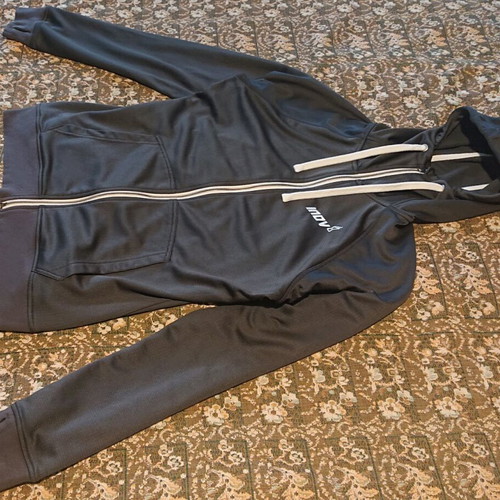 Inov-8 hoodie gray, like new, size M