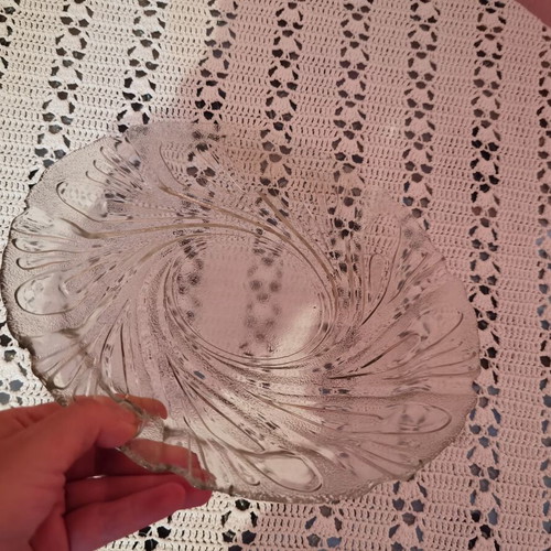 Flat transparent plate like new, diameter 29.5 cm
