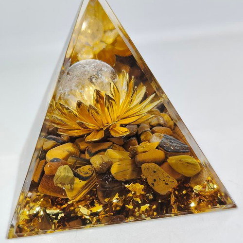 Orgonite pyramid with natural amethyst like new 5.5cm