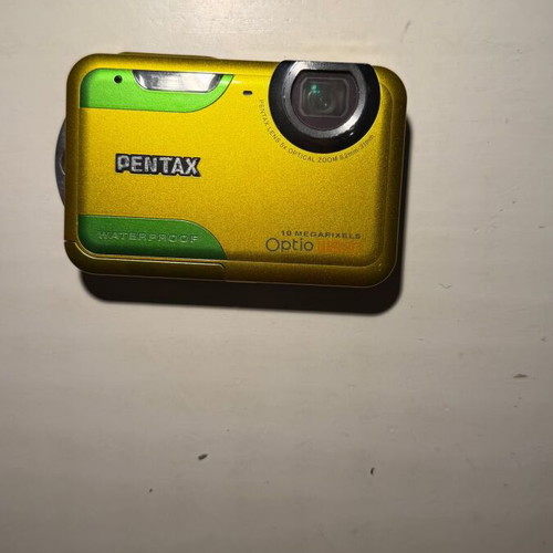 Pentax Optio W80 digital camera used, waterproof, 12.1 megapixels