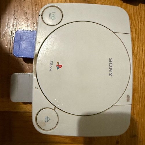 PS One used, functional with cables