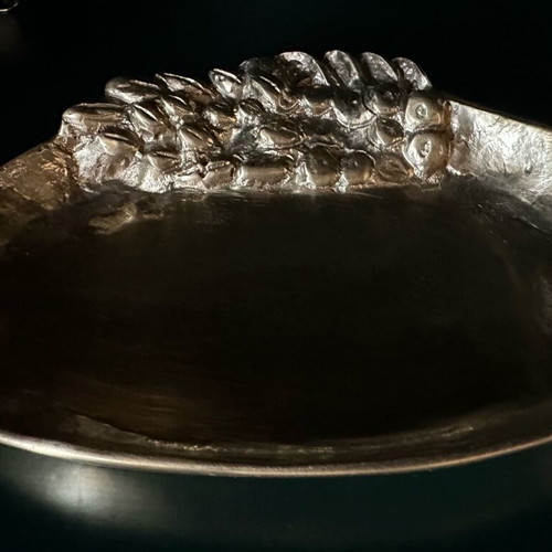 Bronze solid tabletop decoration vintage handmade like new