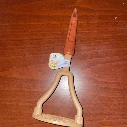 Potato Masher with Plastic Handle and Wide Pressing Surface