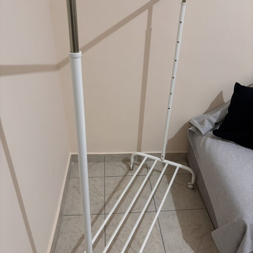 Clothes Rack Steel with Telescopic Bar like new