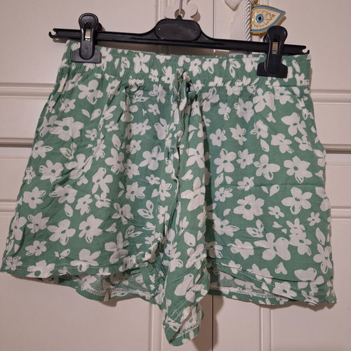 Celestino floral shorts like new, size S-M, viscose fabric