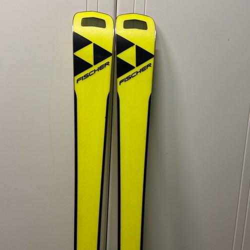 Fischer RC4 CT 170cm like new, ideal for carving