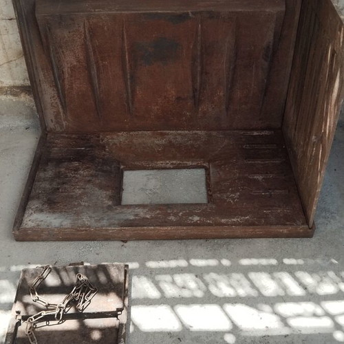 Cast Iron Fireplace Inner Lining like new, 10 mm, corner and center pieces