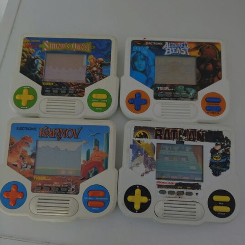 Tiger Electronics handheld games used, Karnov no sound, Batman worn, Simon's Quest excellent