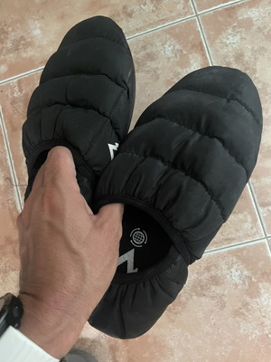 Mc Kinley slippers size 42, black
