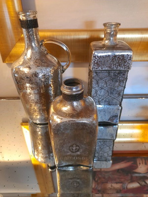 Set of 3 decorative vases like new